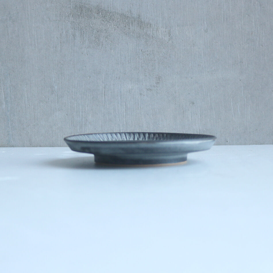 小石原焼 小石原焼き リム飛び鉋小皿 調味料皿 お新香皿 2色から選ぶ あめ釉 白マット 飛び鉋 森山實山窯 陶器 食器 器