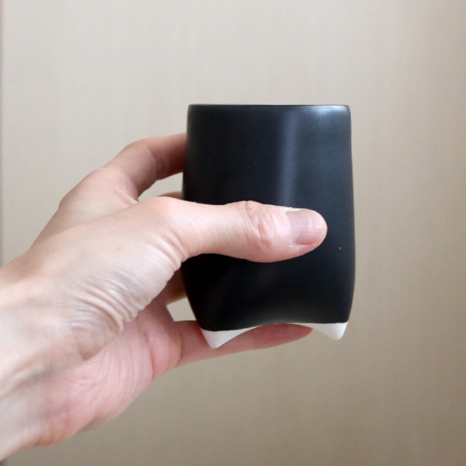BAGGY PANTS CUP バギーパンツカップ 選べる4カラー 韓国陶磁器 韓国 かわいい コーヒーカップ フリーカップ コップ RUHIGE KERAMIK 陶器 食器 器 キム・ギョシク Kim Kyosik