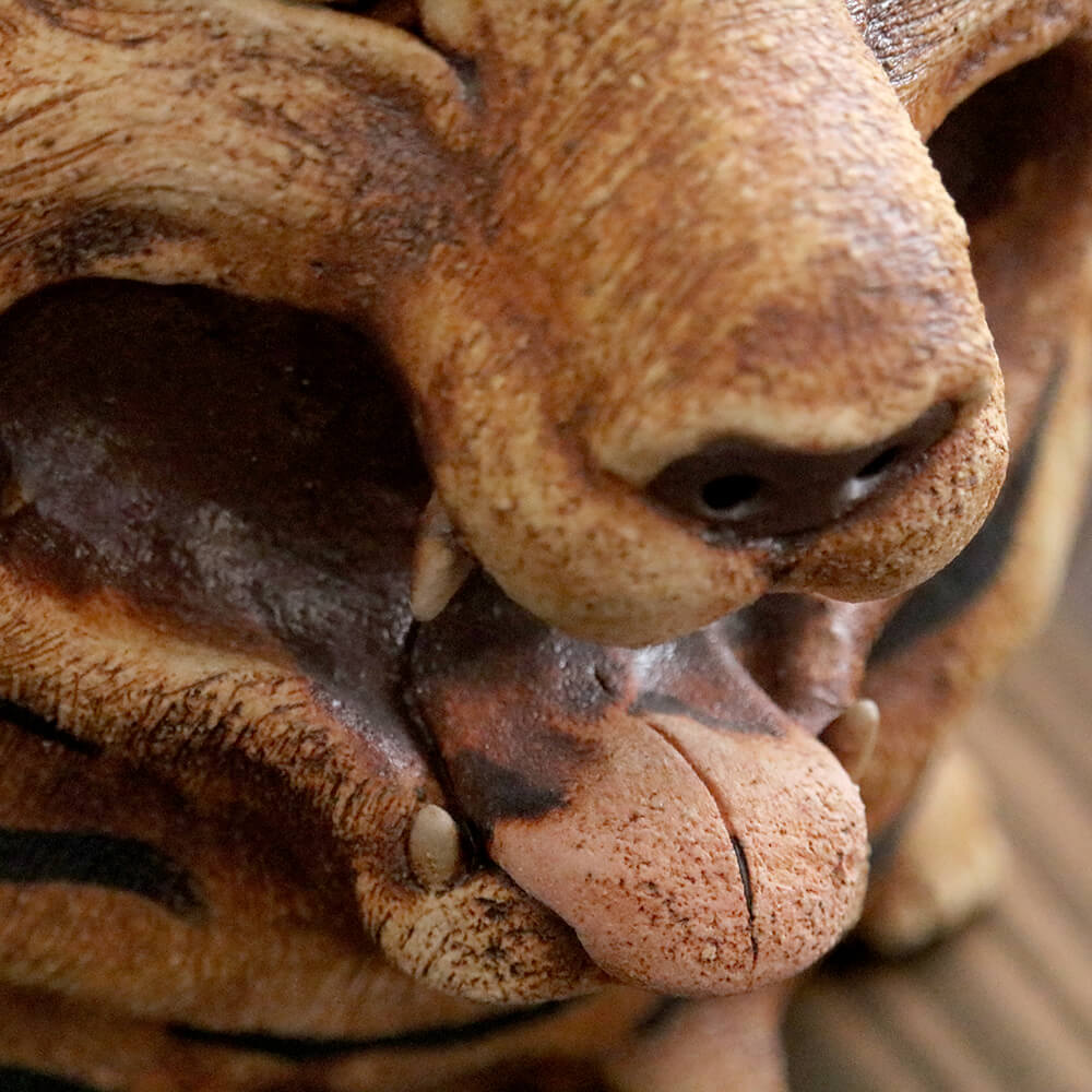 虎(トラ) オブジェ陶器 淵脇克仁作 陶仁 鹿児島