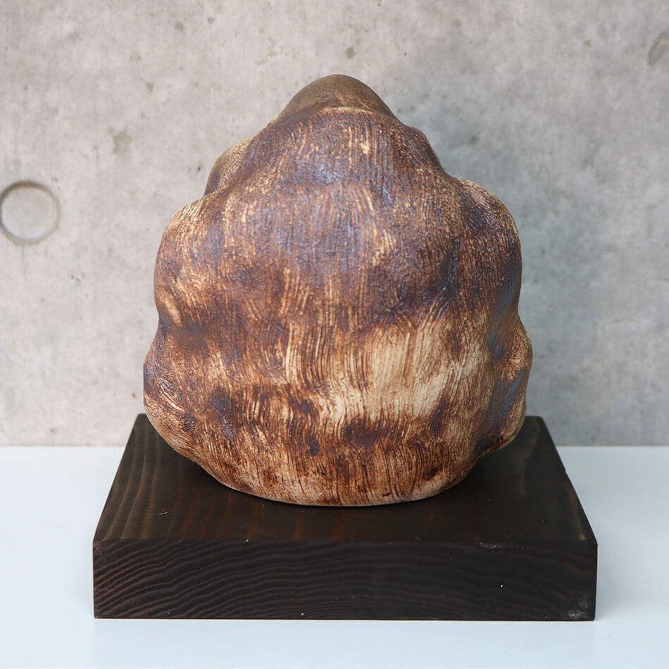 ゴリラ オブジェ陶器 淵脇克仁作 陶仁 鹿児島 インテリア デザイン 彫刻 日本製 手作り アート サル 猿 動物 彫刻 オブジェ 陶器 アニマルオブジェ