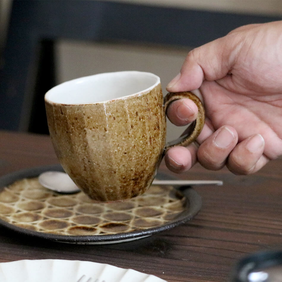 梶原慶治 マグカップ 鎬 ブラウン コーヒーカップ ティーカップ 陶芸作品 個人陶芸家 陶器 器 食器 yo10007