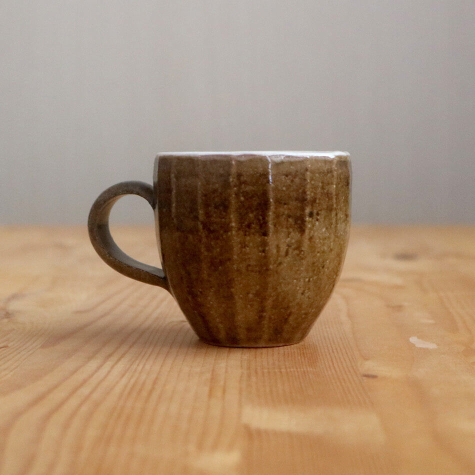梶原慶治 マグカップ 鎬 ブラウン コーヒーカップ ティーカップ 陶芸作品 個人陶芸家 陶器 器 食器 yo10007