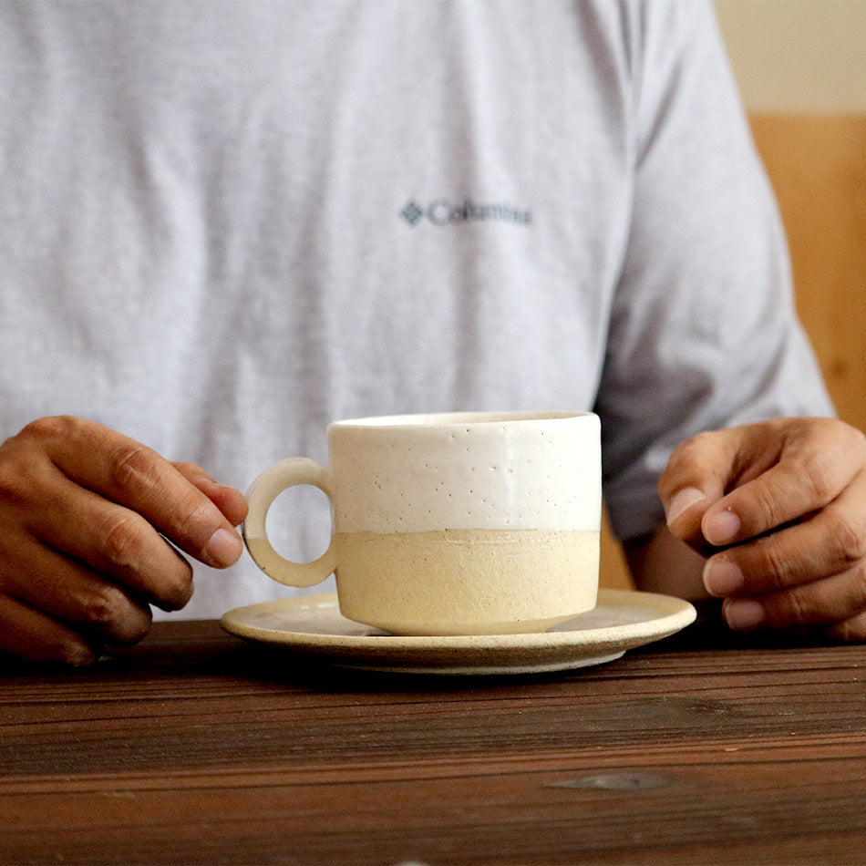 梶原慶治 マグカップ 掛分 白 ホワイト コーヒーカップ ティーカップ 陶芸作品 個人陶芸家 陶器 器 食器 yo10008