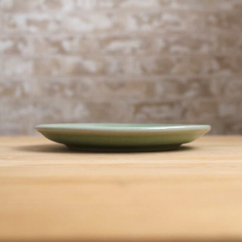 小皿 ライン タイ セラドン焼 セラドン焼き タイ王国 焼き物 グリーン 青緑 陶器 食器 器 おしゃれ 海外製 お土産※再入荷の予定はありません celadon-006