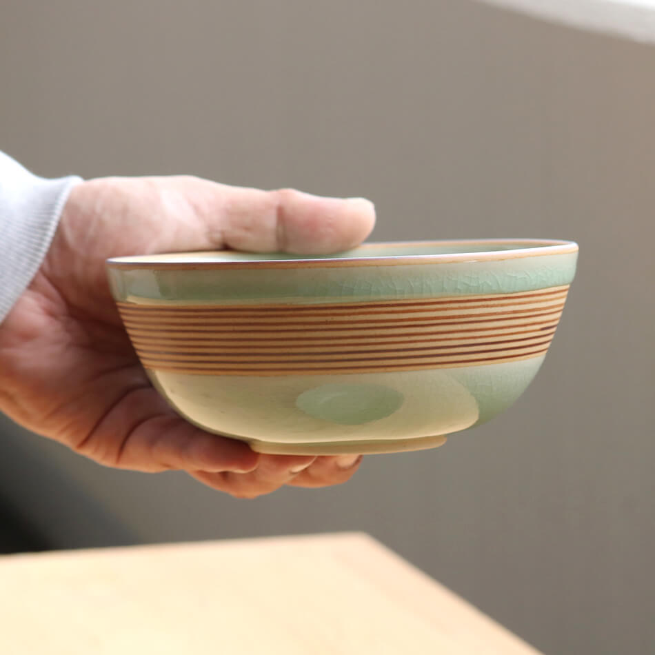 どんぶり 丼 ボウル タイ セラドン焼 セラドン焼き タイ王国 焼き物 陶器 食器 器 おしゃれ 海外製 うどん皿 ラーメン鉢 お土産※再入荷の予定はありません