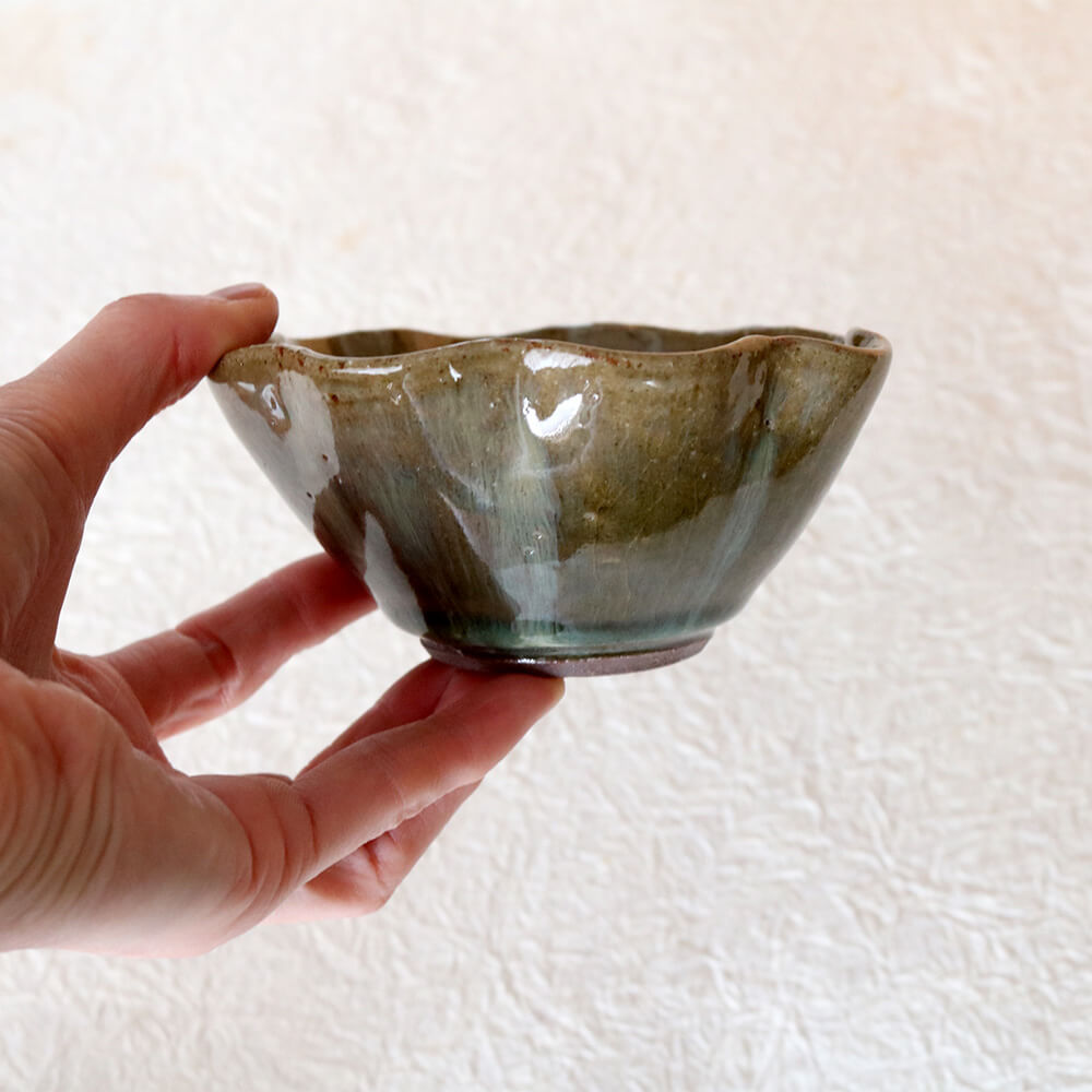 小鉢 小代焼 ゆらゆら小鉢 小代本谷ちひろ窯 小皿 花鉢 陶器 食器 作家 おしゃれ 器 chihiro003