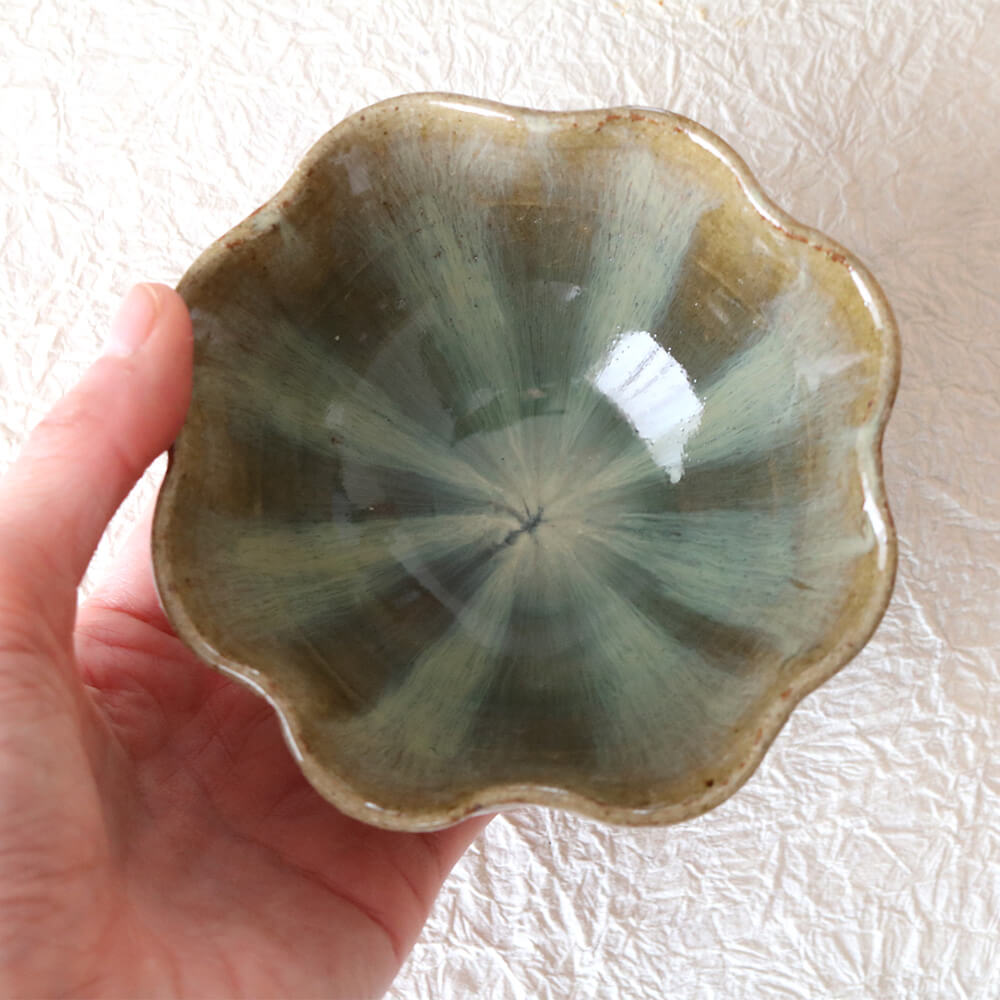 小鉢 小代焼 ゆらゆら小鉢 小代本谷ちひろ窯 小皿 花鉢 陶器 食器 作家 おしゃれ 器 chihiro003