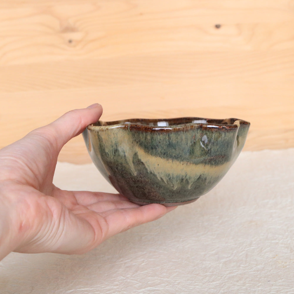 鉢 小代焼 ゆらゆら鉢 小代本谷ちひろ窯 小皿 花鉢 陶器 食器 作家 おしゃれ 器 chihiro004