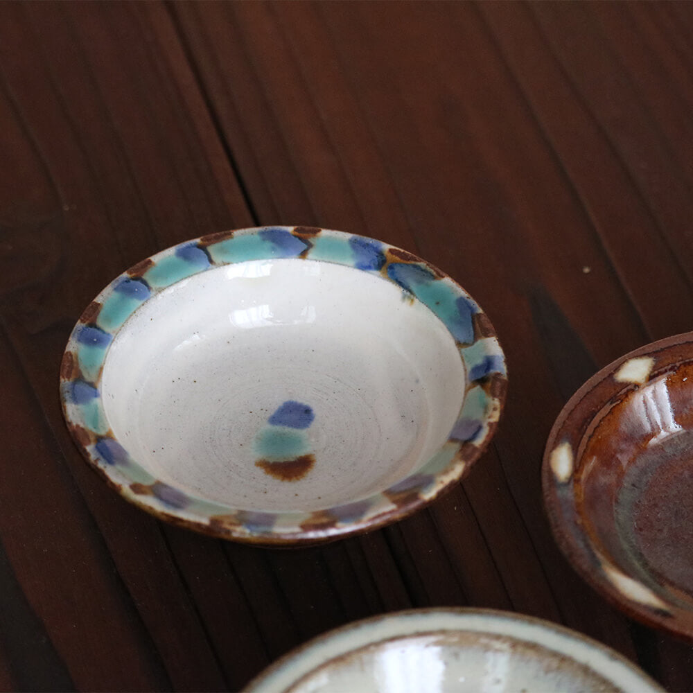 豆皿 小代焼 小代本谷ちひろ窯 1枚ずつの販売 小皿 ブラウン ホワイト 白 陶器 食器 作家 おしゃれ 器 chihiro007