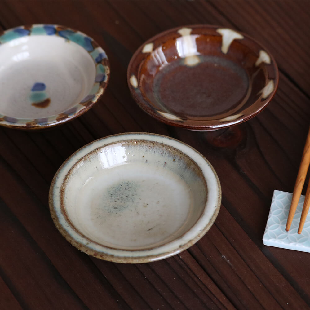 豆皿 小代焼 小代本谷ちひろ窯 1枚ずつの販売 小皿 ブラウン ホワイト 白 陶器 食器 作家 おしゃれ 器 chihiro007
