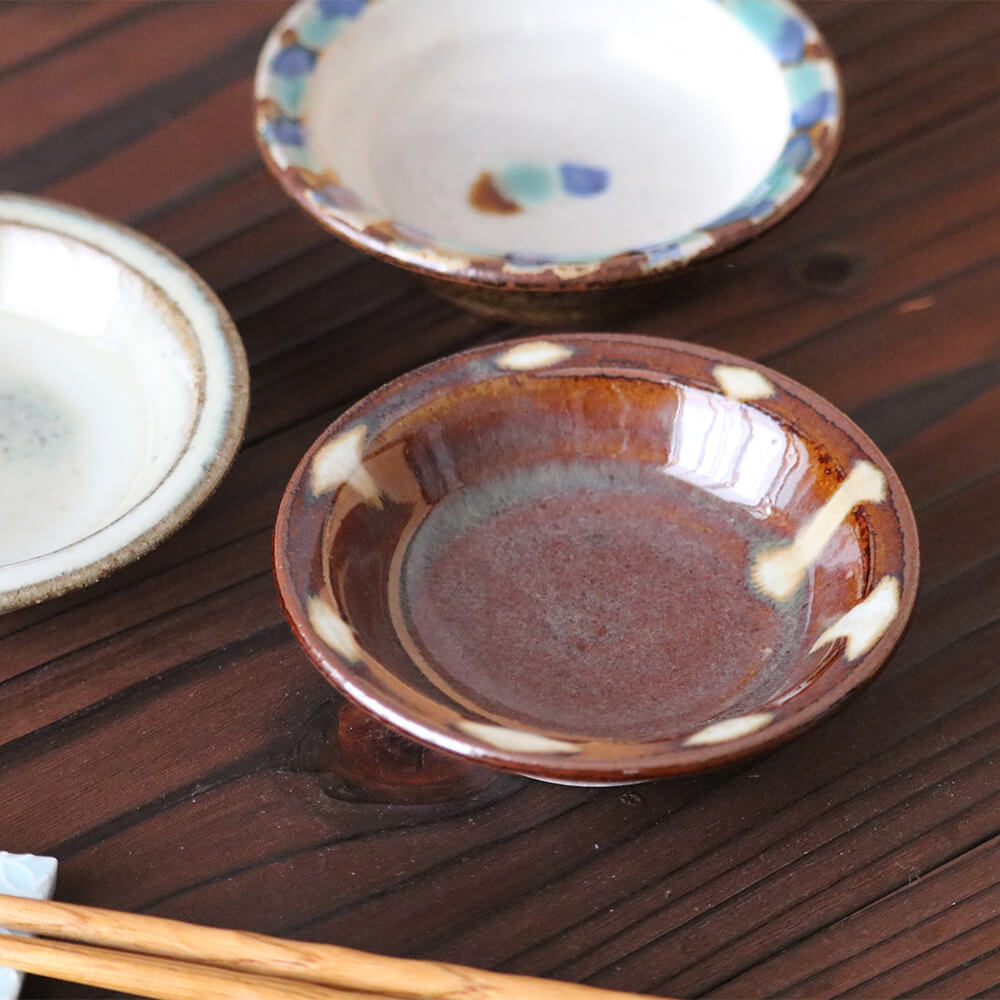 豆皿 小代焼 小代本谷ちひろ窯 1枚ずつの販売 小皿 ブラウン ホワイト 白 陶器 食器 作家 おしゃれ 器 chihiro007