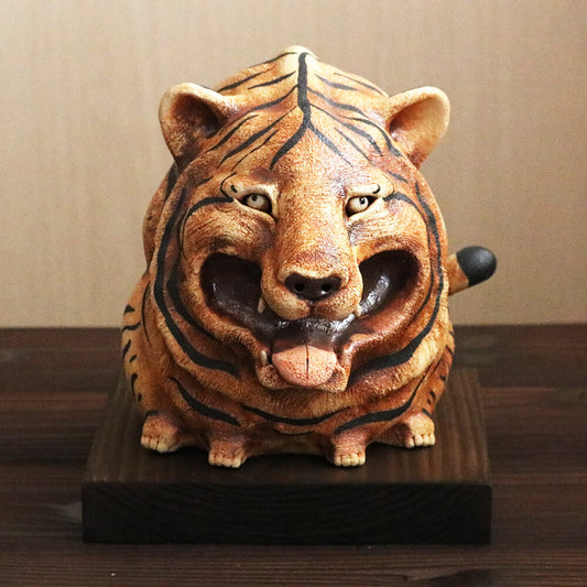 虎（トラ） オブジェ陶器 淵脇克仁作 陶仁 鹿児島