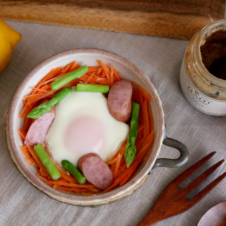 【別注アイテム(刷毛目)】小石原焼 小石原焼き ココット 目玉焼きを作る器 選べるデザイン 刷毛目 飛び鉋 早川窯元 陶器 食器 器 ももち浜ストア登場 NHK イッピンで紹介されました ※ソーサーは付きません