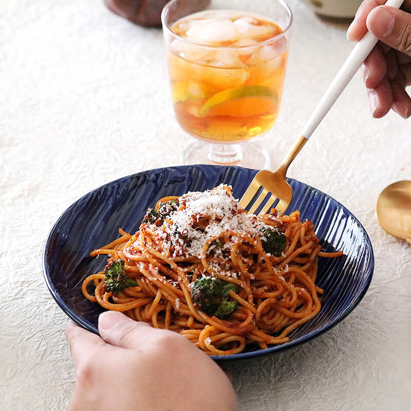 小石原焼 小石原焼き 瑠璃釉櫛目毛文皿 中皿 20.0cm パスタ皿 カレー皿 取り皿 まるた窯 太田 剛速 陶器 食器 器